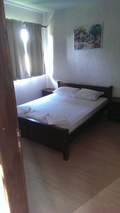 Ethnocomplex Krivini Hotel Bagian luar foto
