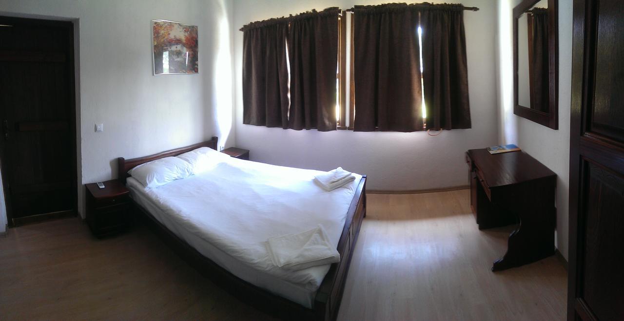 Ethnocomplex Krivini Hotel Bagian luar foto