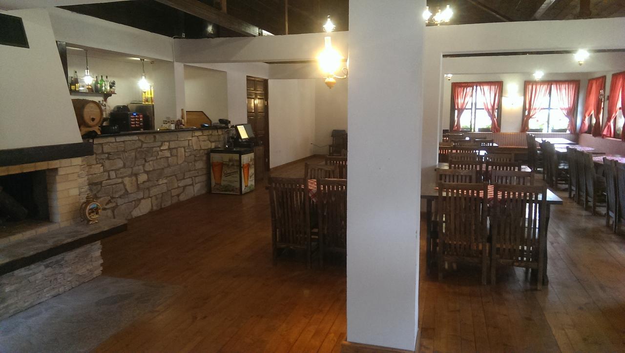 Ethnocomplex Krivini Hotel Bagian luar foto