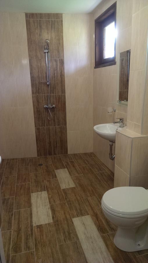 Ethnocomplex Krivini Hotel Bagian luar foto