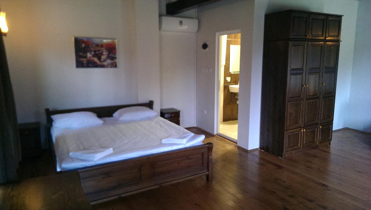 Ethnocomplex Krivini Hotel Bagian luar foto